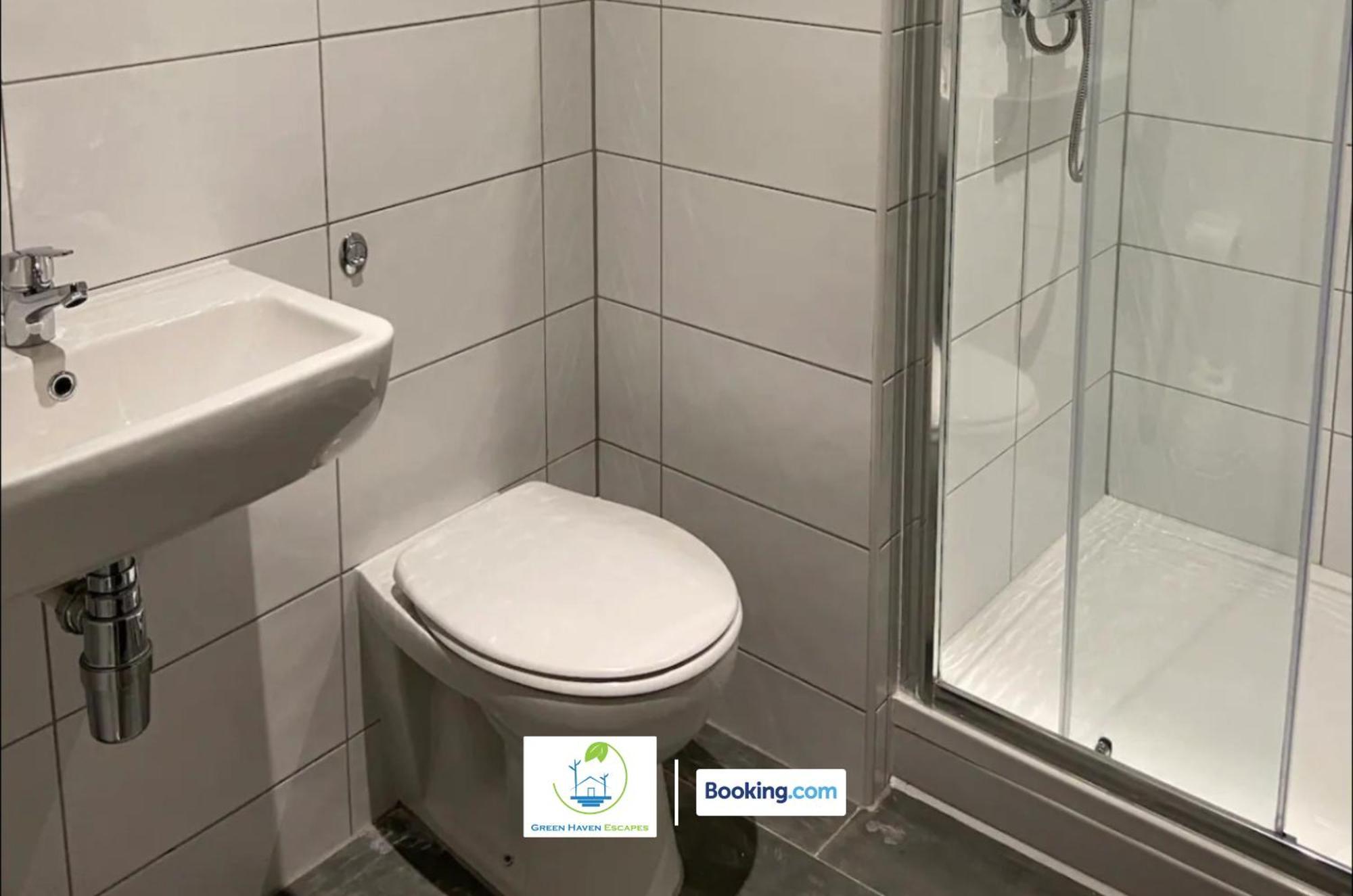 Centrally Located Cosy 2 Bed Duplex City Apartment By Green Haven Escapes In Bradford Bradford  Extérieur photo